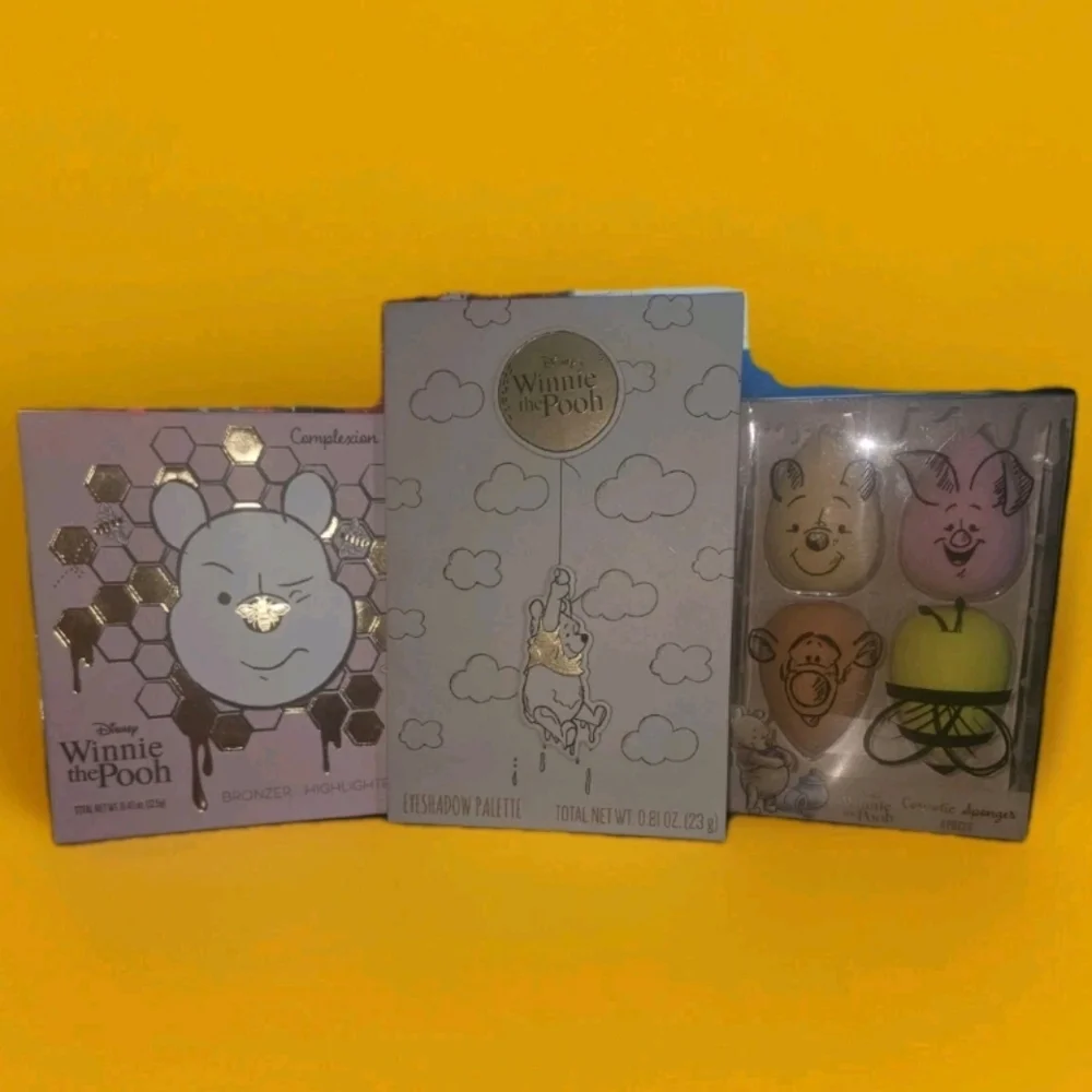 Disney Winnie The Pooh Complexion & Eyeshadow, Beauty Sponges Bundle NWT